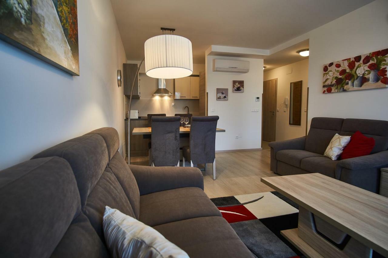 Azur Apartments - Hostaid Шіофок Номер фото