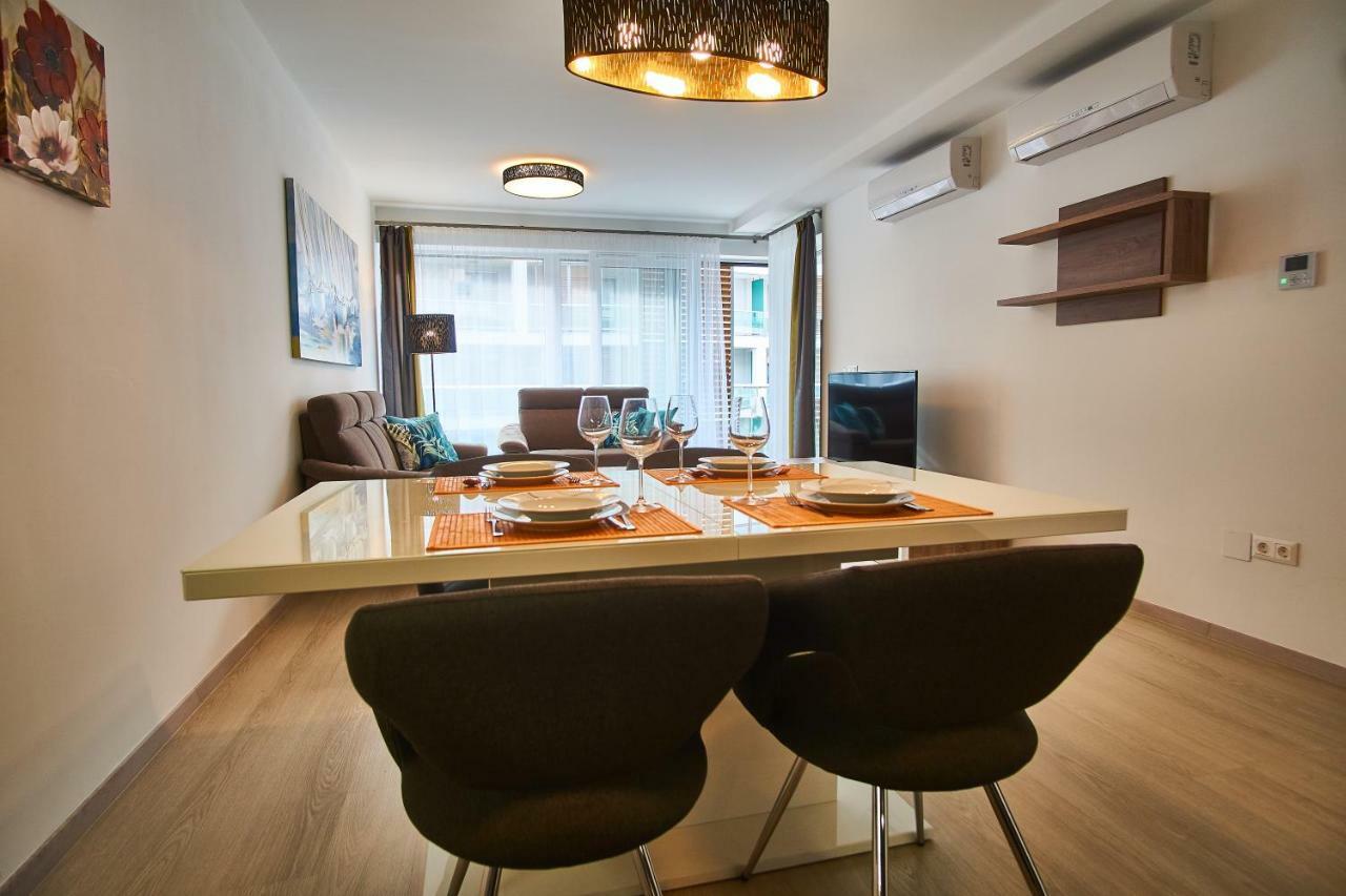 Azur Apartments - Hostaid Шіофок Номер фото