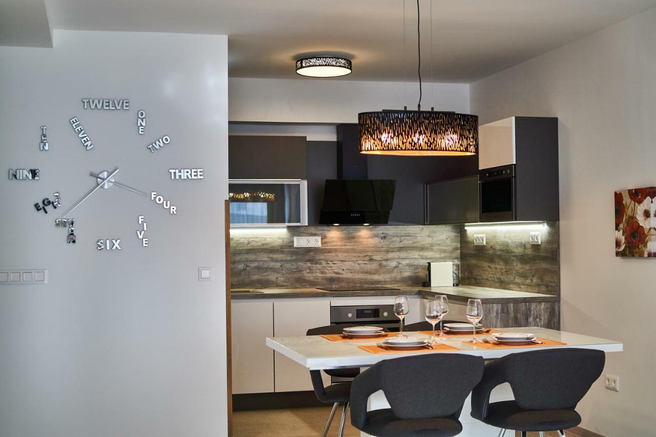 Azur Apartments - Hostaid Шіофок Номер фото