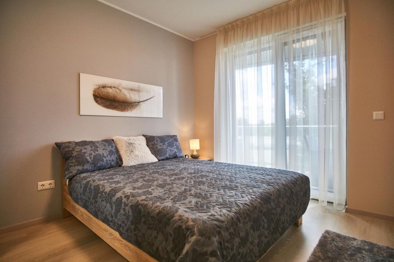 Azur Apartments - Hostaid Шіофок Екстер'єр фото
